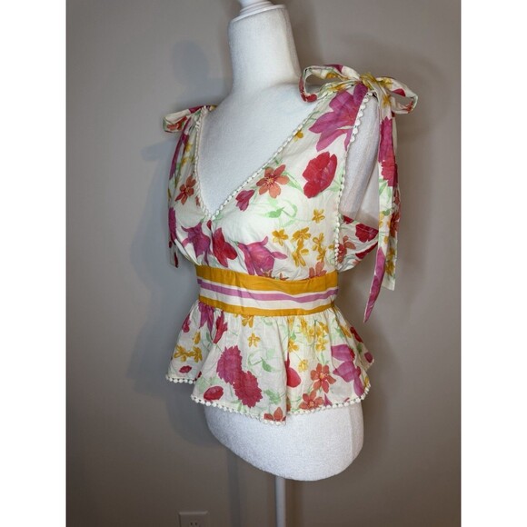 Francesca’s Ada Crochet Trim Floral Top Tie Shoulder Sleeves NWT Sz Medium - Picture 3 of 8